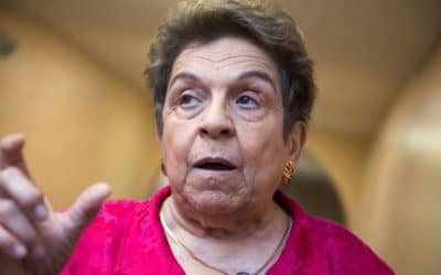Donna Shalala pide a De Santis que flexibilice requisitos para los floridanos que buscan beneficios de desempleo.
