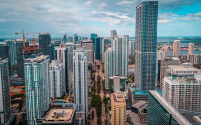 Caen los precios de las viviendas en Miami-Dade por primera vez