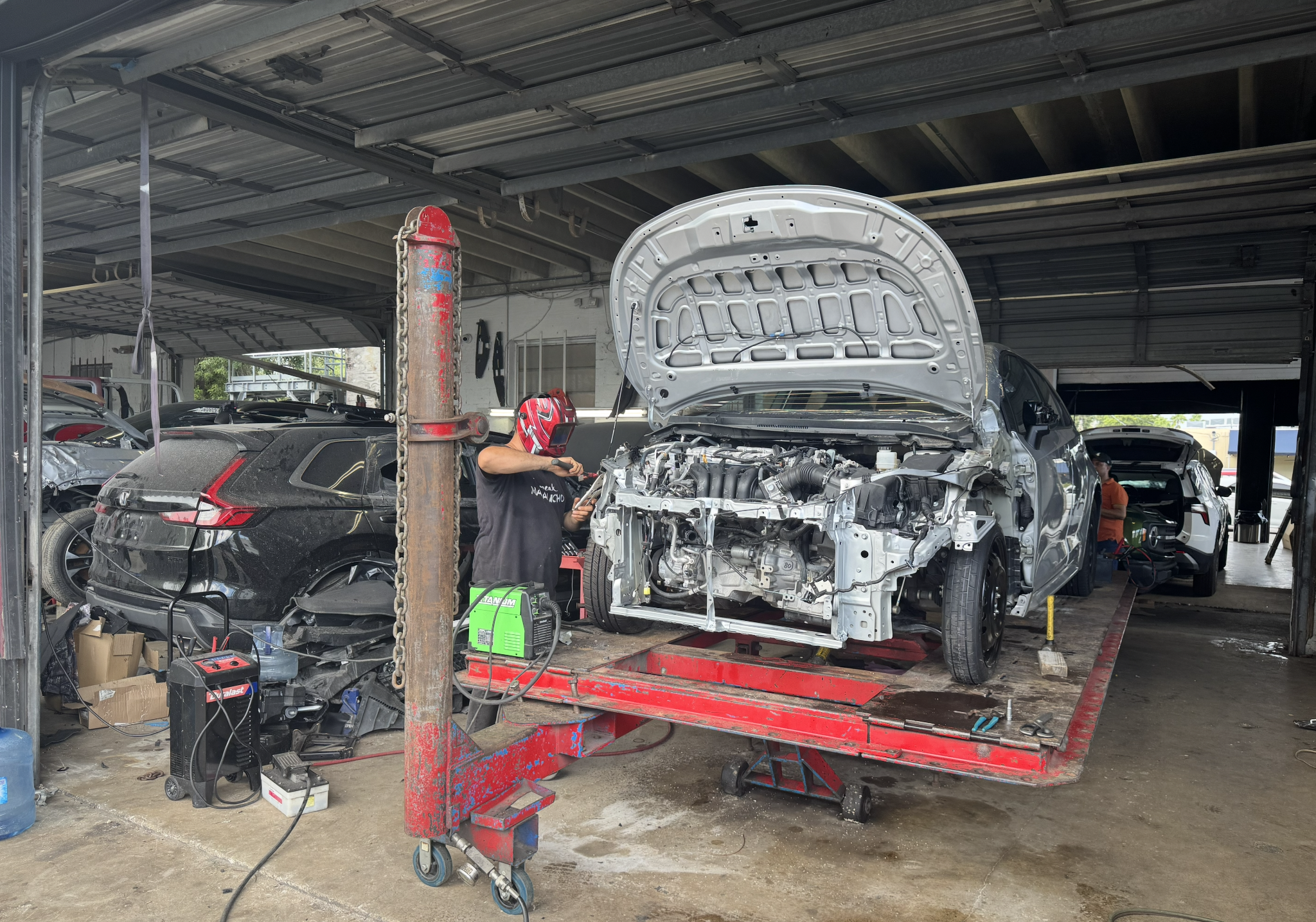 Concesionario de Autos con Taller Propio Concesionario de Autos con Taller Propio